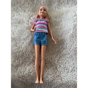 Mattel Barbie Stacie Doll Blonde Hair Green Eyes Striped Shirt Denim Shorts